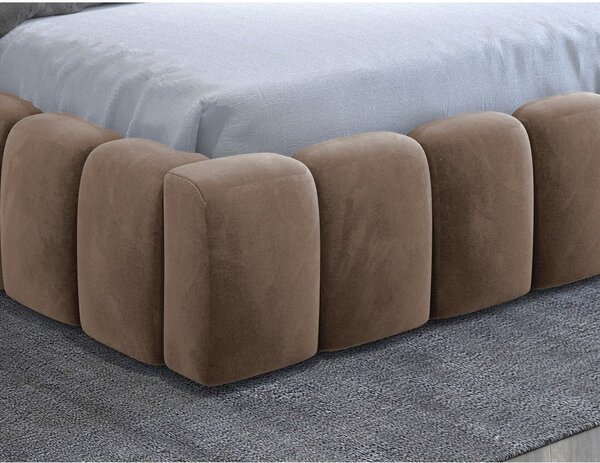 Svetlohnedá čalúnená dvojlôžková posteľ s úložným priestorom s roštom 180x200 cm Lamica – ELTAP