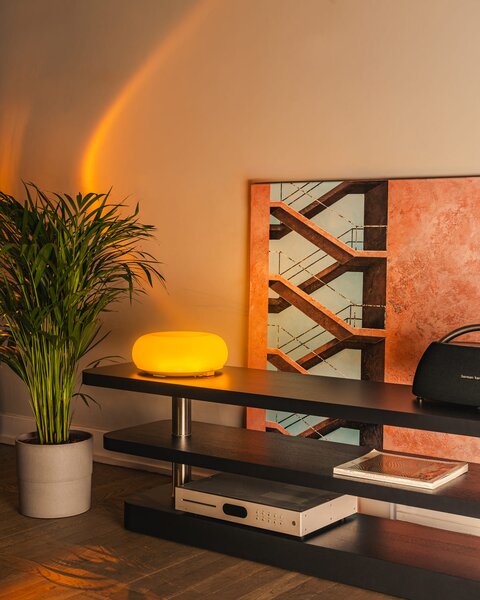 MUZZA TV stolík Rel 160 x 47 cm čierno-strieborný