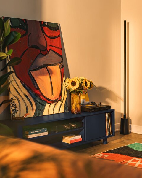 MUZZA TV stolík Pop 160 x 46 cm modrý
