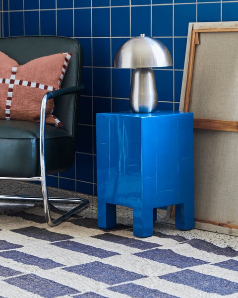 MUZZA Odkladací stolík BIRU 50 x 30 cm modrý