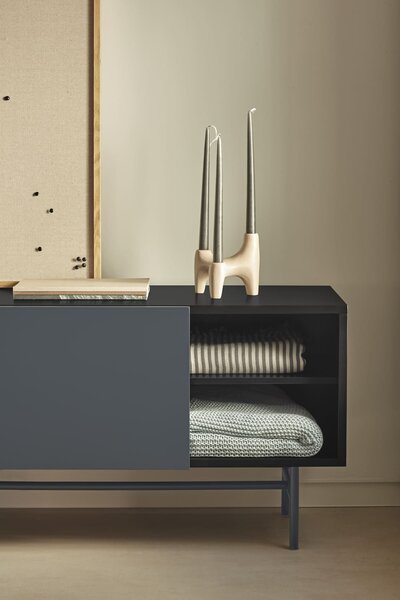 MUZZA TV stolík Ebun 180 x 40 cm čierno-modrý