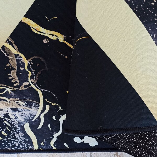 DY Čierno-zlatý koberec s abstraktným vzorom Black N 12 Rozmer: 60x100 cm