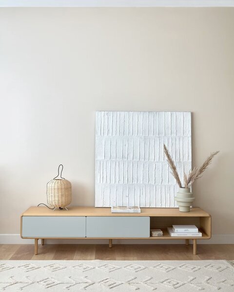 MUZZA Drevený TV stolík Marewa 180 x 41 cm