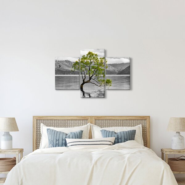 Obraz stromu uprostred jazera (90x60 cm)