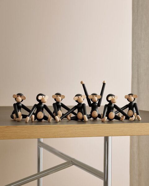 Drevená opička Monkey Mini Dark Oak 9,5 cm