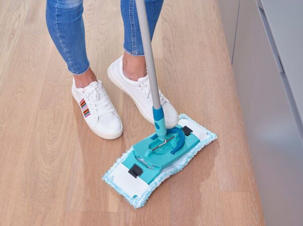 Leifheit Profi upratovací mop M + žmýkacie vedro + náhrada Micro Duo ZADARMO