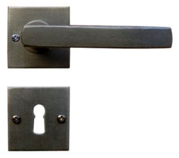 Kovaná dverová kľučka, model 1816SQA