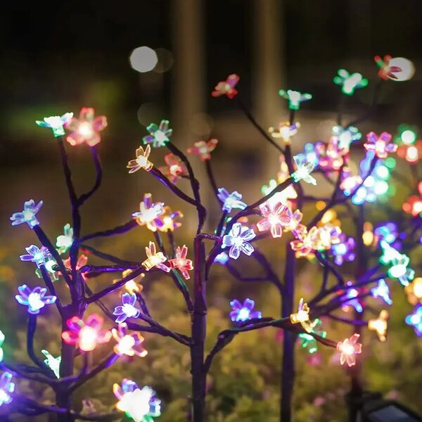 Exteriérové solárne zapichovacie svietidlo Tree, RGB