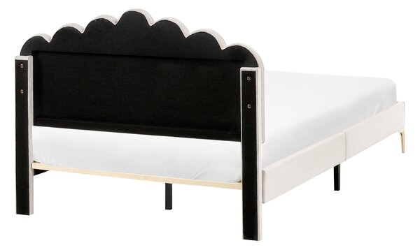 Posteľ krémová biela zamatové čalúnenie 120 x 200 cm kovové nohy s čelom a roštom moderný glamour štýl spálňa
