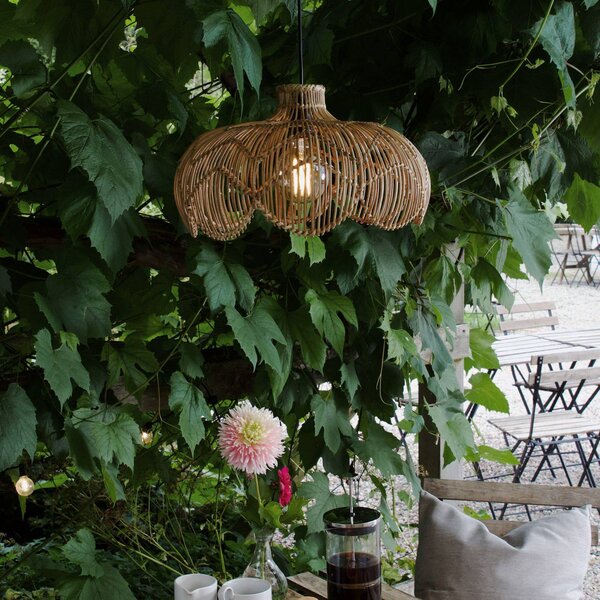 Vonkajšia závesná lampa Belle, prírodný ratan, Ø 43 cm, zástrčka IP44, Svetlé drevo, Drevo, Závesné svietidlo