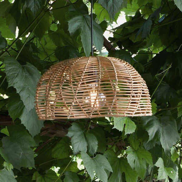 Vonkajšia závesná lampa Mayla, prírodný ratan, Ø 43 cm, zástrčka IP44, Svetlé drevo, Drevo, Závesné svietidlo