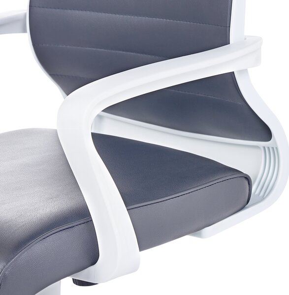Kancelárska stolička sivá umelá koža výškovo nastaviteľná s opierkami na kolieskach ergonomický tvar moderný štýl