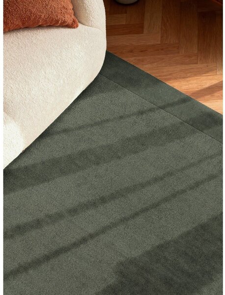 Tmavozelený ručne tkaný koberec s prímesou vlny 120x180 cm Kari – Villeroy&Boch