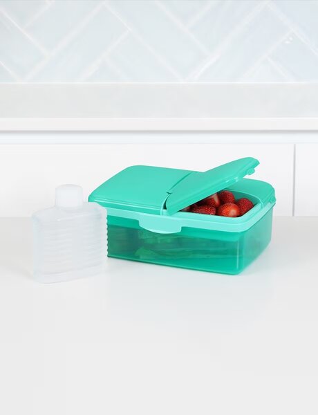 SISTEMA Box na desiatu/obed s priehradkami aj fľaštičkou, 1,5l - mix farieb Farba škatuliek SISTEMA: Ružová