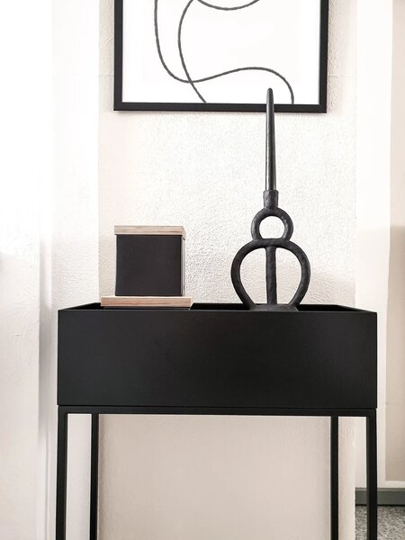 Moderný kvetináč na nožičkách STYLE, oceľ, šírka 60 cm, čierny mat