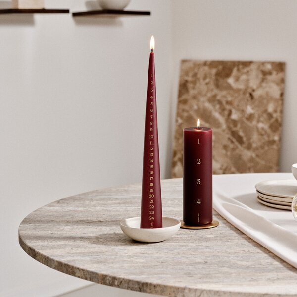 Adventná sviečka Cone 37 cm – 44/2 Deep Wine