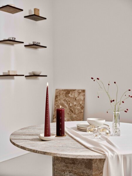Adventná sviečka Cone 37 cm – 44/2 Deep Wine