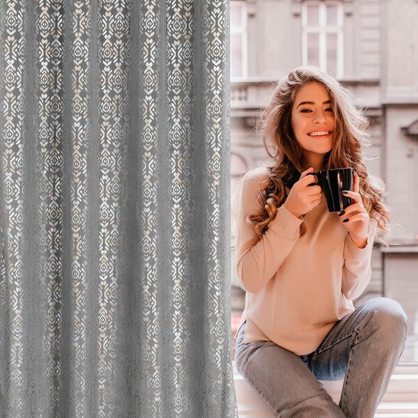 ZATEMŇOVACÍ ZÁVES NA KRÚŽKOCH LAURA 140X250 CM SIVÁ
