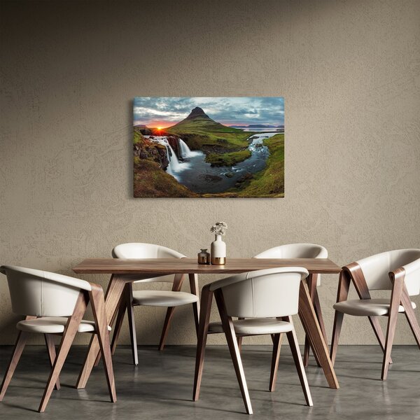 Obraz - Kirkjufell pri západe slnka (90x60 cm)
