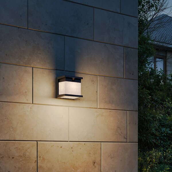 Solárne nástenné svietidlo Philips LED Diara, čierne, so senzorom, IP44, Čierna, Plast, Nástenné svietidlo