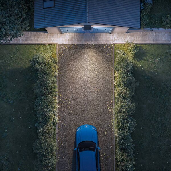 Philips Solarna lampa Zyren, biele, 5 000 K, senzor, IP65, Biela / opálová, Plast, Nástenné svietidlo