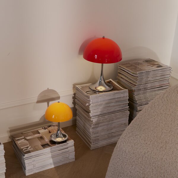 Prenosná lampa Panthella 160, Original Opal blue grey – Louis Poulsen
