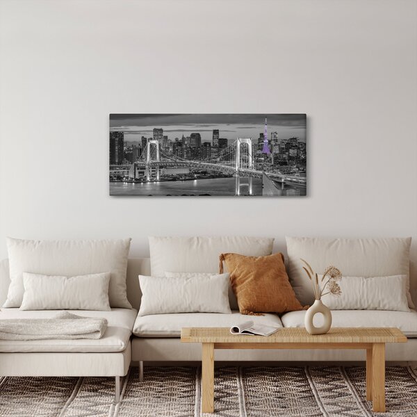 Obraz - Veľkomesto s fialovou vežou (120x50 cm)