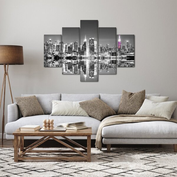 Obrázok - New York a fialový mrakodrap (150x105 cm)