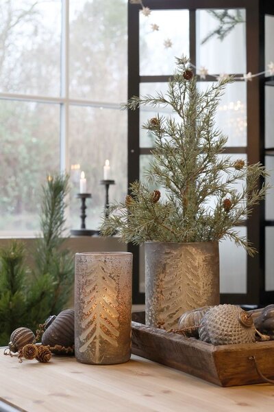 Zelený vianočný borovicový stromček v kvetináči so svetielkami Pine Tree - 120 cm - Chic Antique
