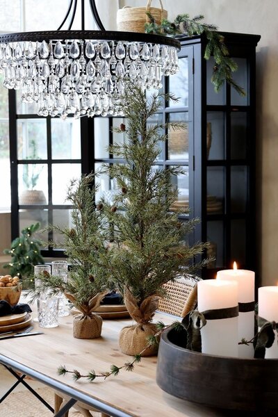 Zelený vianočný borovicový stromček v kvetináči so svetielkami Pine Tree - 120 cm - Chic Antique