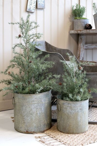 Zelený vianočný borovicový stromček v kvetináči so svetielkami Pine Tree - 120 cm - Chic Antique