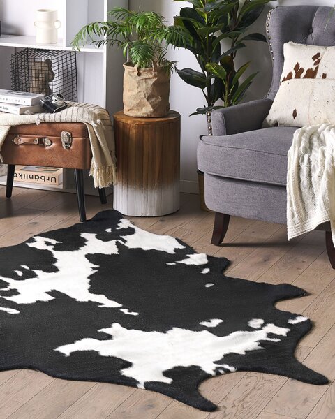 Koberec čierny a biely umelá hovädzia koža 130 x 170 cm nepravidelný tvar moderný rustikálny