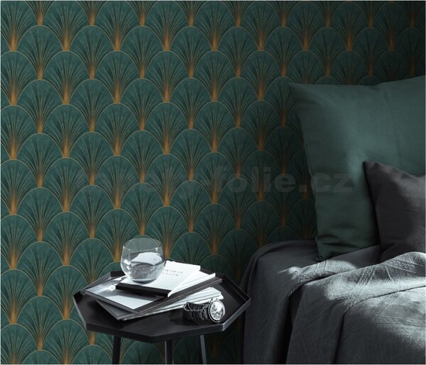 Vliesové tapety na stenu ELLE DECORATION 4 10451-19, rozmer 10,05 m x 0,53 m, art-deco zlaté na zelenom podklade, Erismann