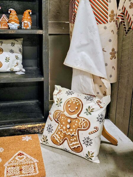 Béžová obliečka na vankúš s perníčkom - 45*45 cm - Clayre & Eef