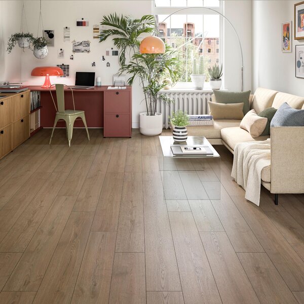 EGGER NatureSense Aqua 8/32 Classic Dub Turin hnedý SOL2191 2,00 m²