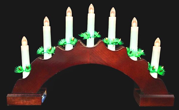 Vianočný drevený svietnik v tvare oblúka na batérie – vínový, 7 sviečok, teplá biela