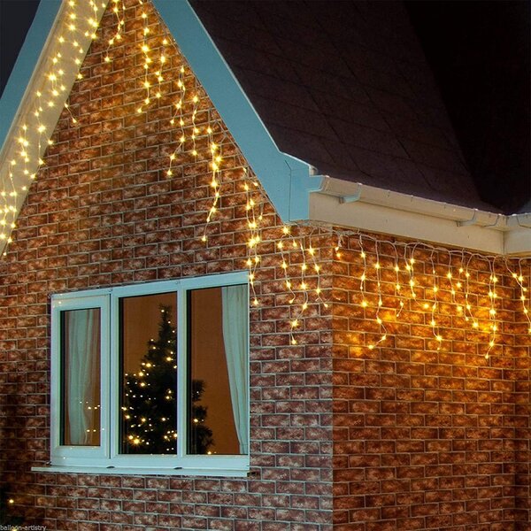 Vonkajší LED vianočný záves - teplá biela, rôzne dĺžky na výber Dĺžka svetelnej časti a počet LED: 2,5m a 105 LED, stále svietenie, s časovačom 6h/18h