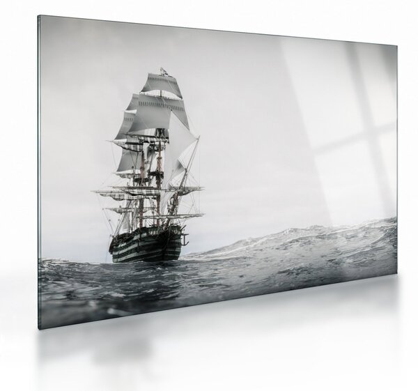 Sklenený obraz - Loď plávajúca po oceáne (70x50 cm)