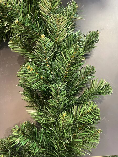 Umelá vianočná girlanda 280 cm – zelená dekorácia