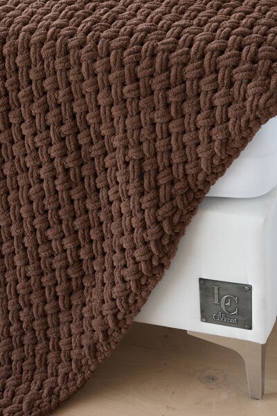 Deka Knittingly hnědá Ručně pletená deka 130/170