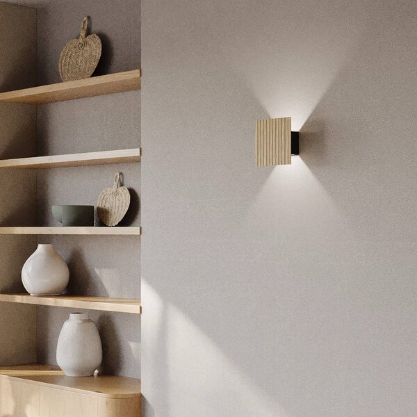 Elobra LED nástenné svetlo Inka S, dub/čierna, drevo, výška 15 cm, Svetlé drevo, Obývacia izba / jedáleň, Drevo, Moderný, Nástenné svietidlo