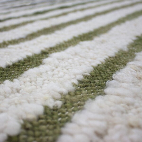 Zelený ručne tkaný koberec s prímesou vlny 140x200 cm Boucle Frame – Flair Rugs
