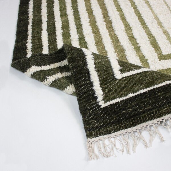 Zelený ručne tkaný koberec s prímesou vlny 140x200 cm Boucle Frame – Flair Rugs