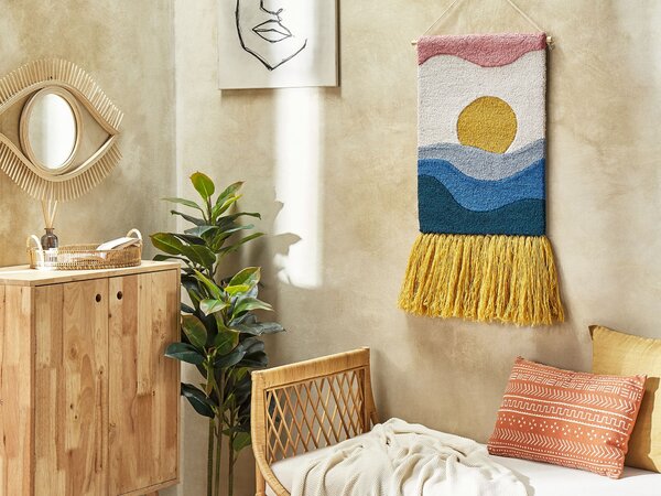Nástenná dekorácia béžová viacfarebná bavlna vlna eukalyptové drevo pletená ručná výroba so strapcami makramé boho štýl dekorácie doplnky