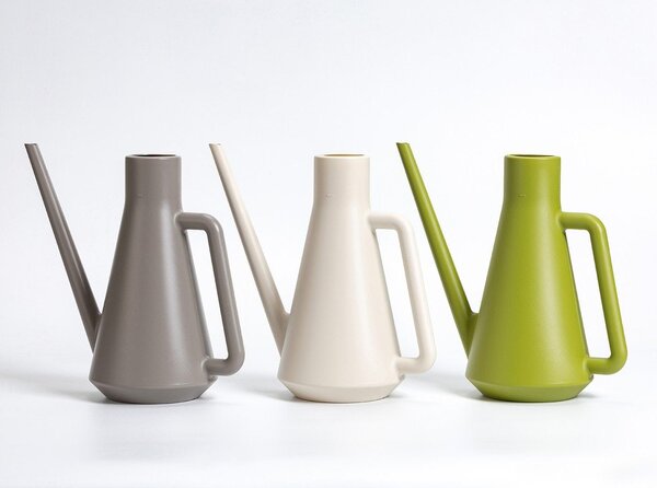 Plastová kanvička na zalievanie 1,8 l Pierre – Plastia