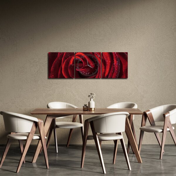 Obraz - Červená ruža s kvapkami rosy (s hodinami) (90x30 cm)