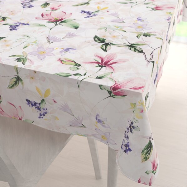 Biante Bavlnený obdĺžnikový obrus Sandra SA-287 Mix kvetov na bielom 50x100 cm