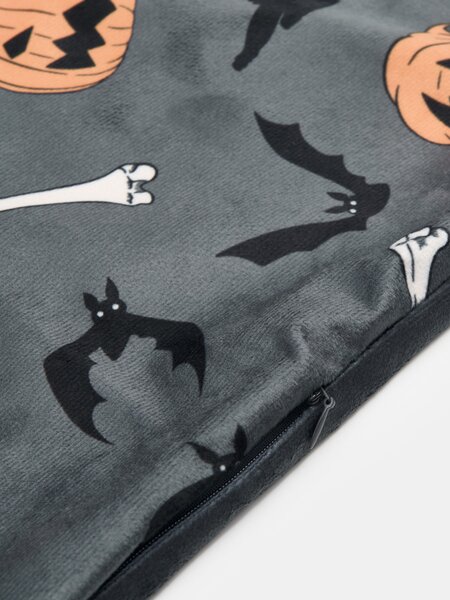Sinsay - Obliečka na vankúš s halloweenským motívom - tmavosivá