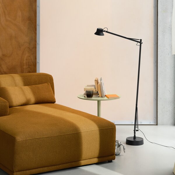 Stojacie Lampa Muuto, stmievateľné, Čierna, Obývacia izba, Hliník, Moderný