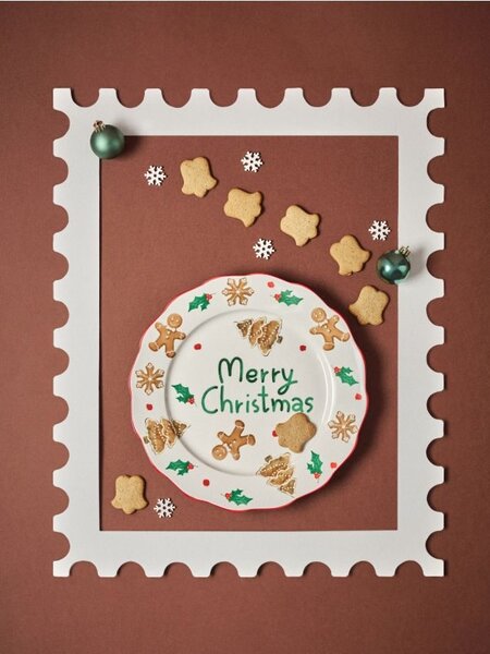 Sinsay - Vianočný keramický tanier s nápisom Merry Christmas - viacfarebná